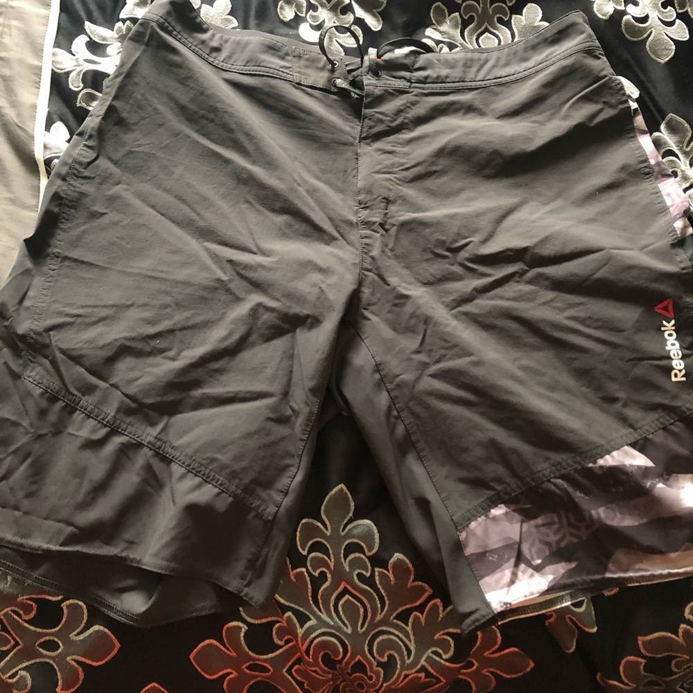 Reebok training shorts size 38